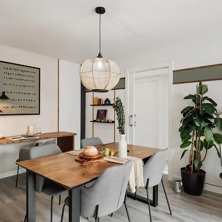Апартаменты Aliga - 3 Bedroom And Pool In Les Corts *