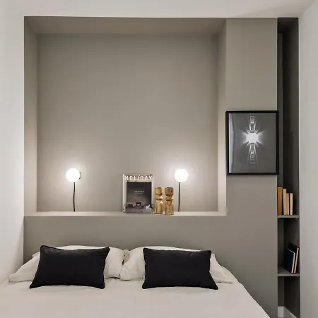 Daire Aliga - 3 Bedroom And Pool In Les Corts *