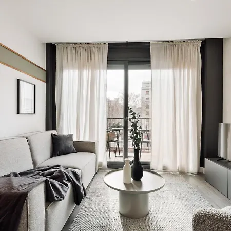Apartment Aliga - 3 Bedroom And Pool In Les Corts